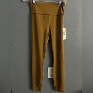 NWT Vuori all the feels Leggings